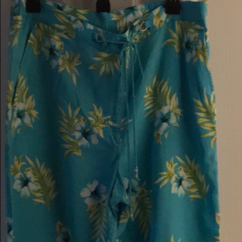 Easy Spirit Tropical Capris